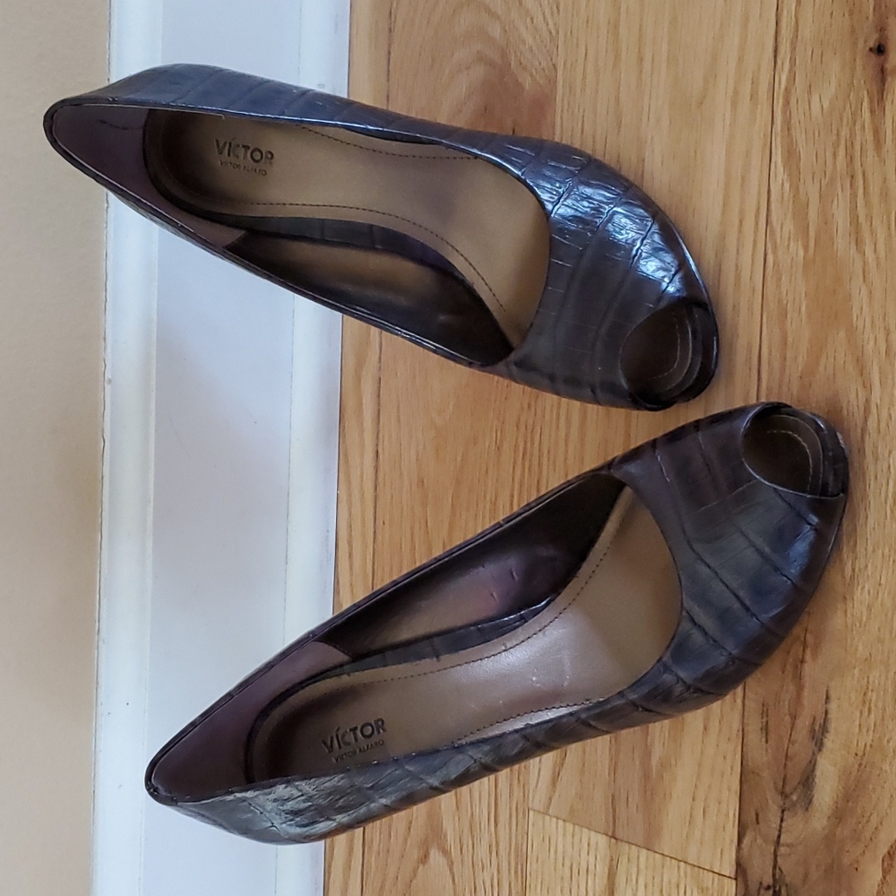 VICTOR HIGH HEELS PEARCE 8.5 open toe 4"
